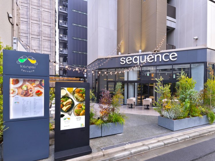 入り口はホテルの1階。