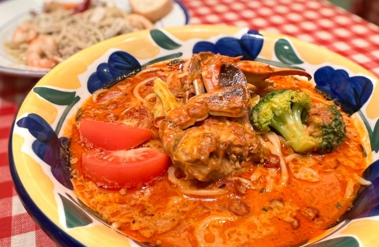 コスパの良さに驚く渡り蟹のスパイシースープスパ。