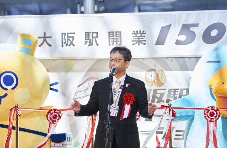 来賓代表として登壇した寺本区長。