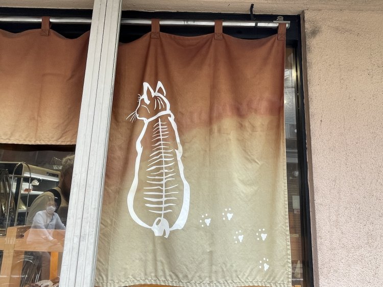 店名の『どん助』はかつて飼っていた猫ちゃんの名前から。