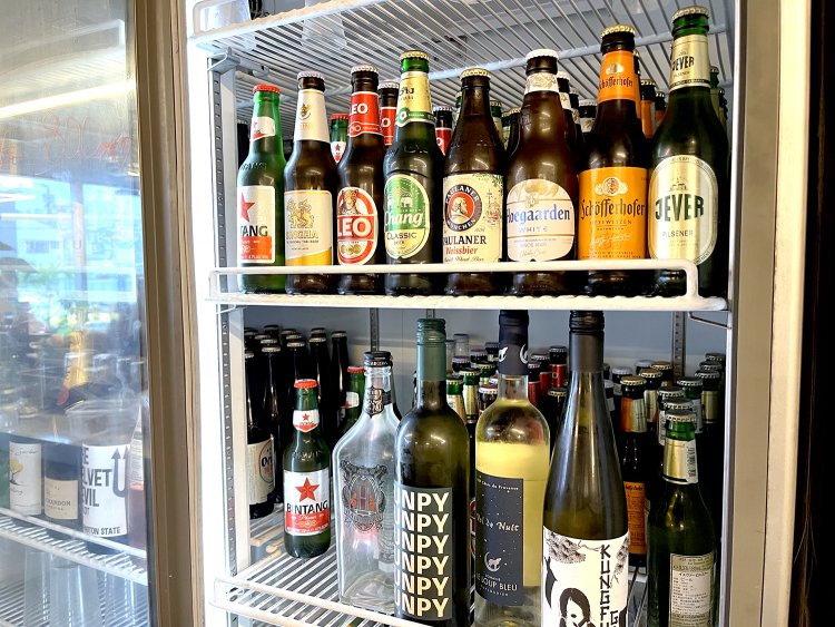アジア圏のビールとドイツビールもある。海外産ビールは800円。
