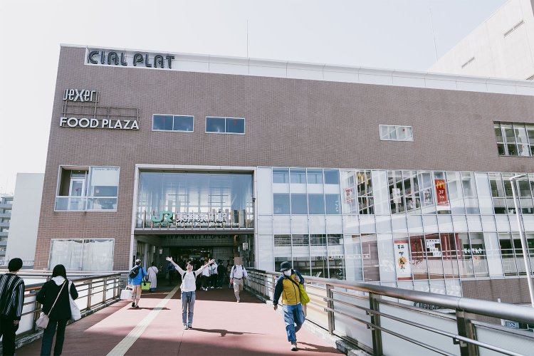 横浜駅の隣の「東神奈川駅」には何がある？【住みたい街の隣も住みよい街だ】