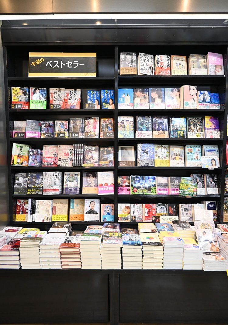 この棚を見れば、今何を読むべきか分かる。