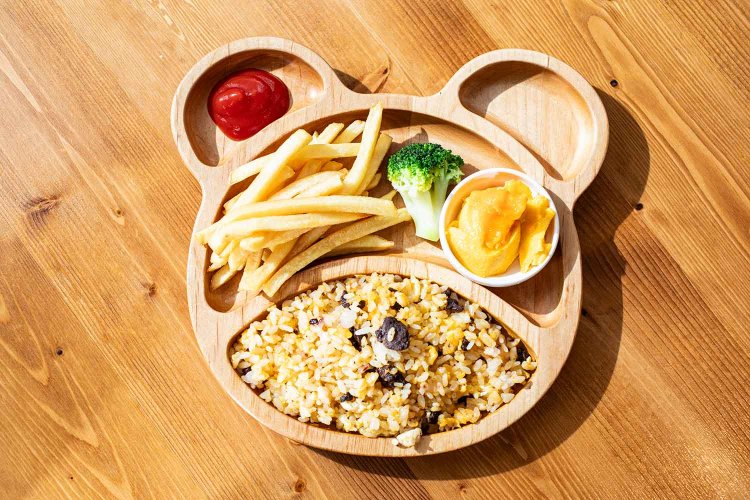 キッズプレートは破格の300円！