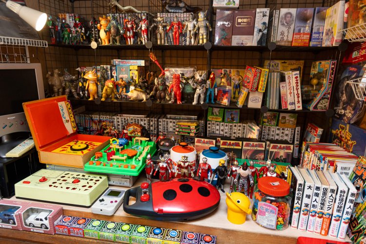 本、ゲーム、ビデオなど、自由に手に取って遊べる。