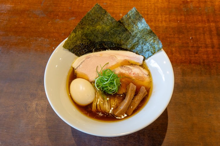 国分寺のおすすめラーメン9選。やさしい醤油味、二郎系、絶品つけ麺から中華の本格派麺料理まで個性ある一杯を！