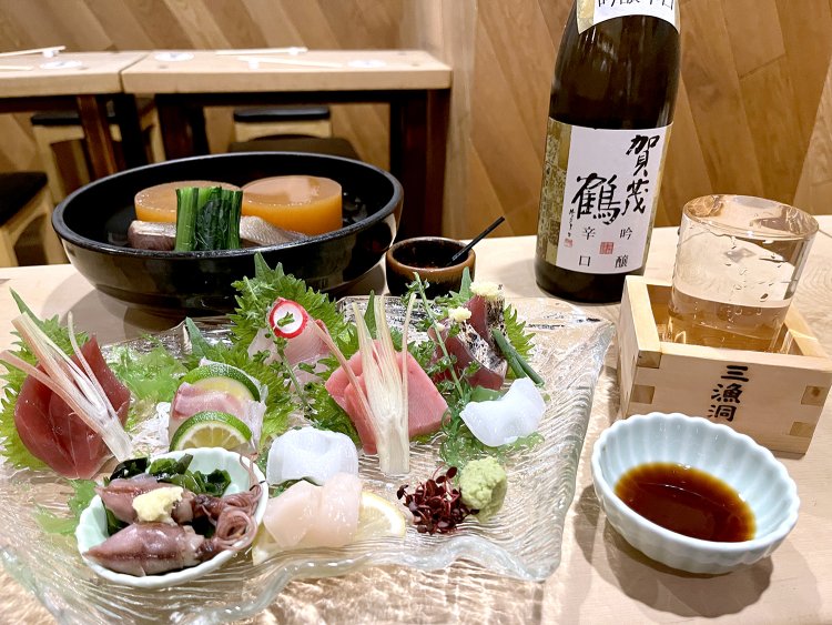 今夜は新鮮な魚料理とキリッと辛口の酒で一献！