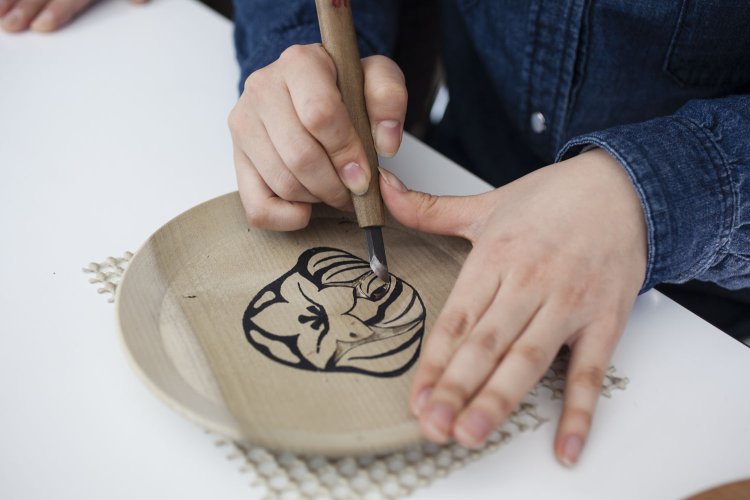 第1・4土曜、受付10～12時（予約不要）に体験教室を実施。受講料4500円。