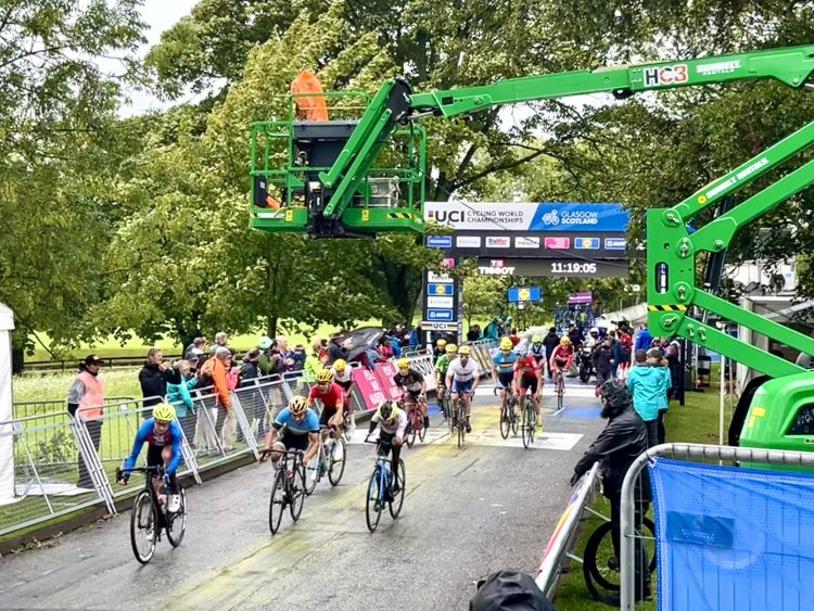 2023年8月イギリスで行われた世界大会。ロードレースのスタート時の様子。