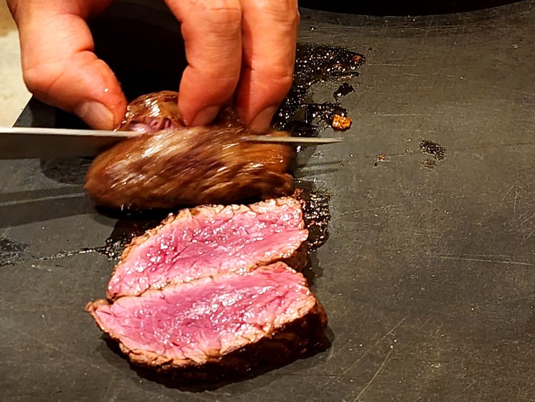 この絶妙な焼き加減！　これもう絶対おいしいに決まってる！