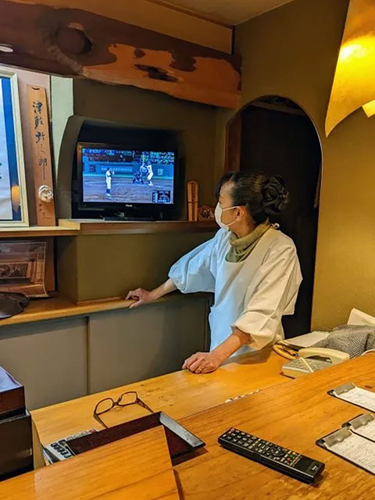 【酒場ナビ】弘前「弥三郎」駅舎