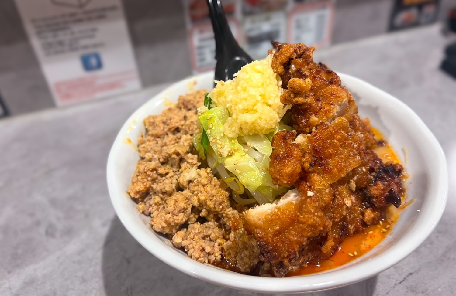 旨辛ラーメン表裏高田馬場店