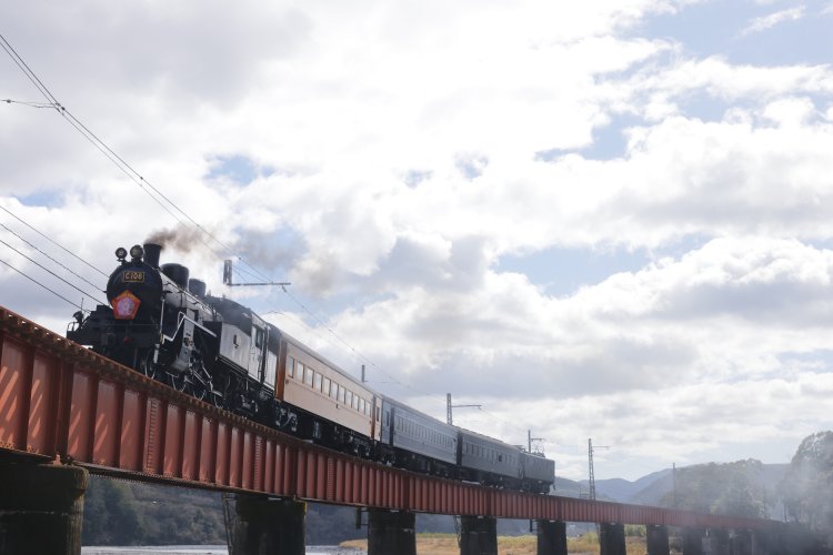 大井川鐵道でなつかしのレトロ鉄道体験。SL「かわね路号」「南アルプス号」＆アプト式鉄道に乗車！　