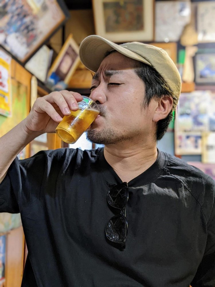 まずは喉の掃除をする筆者。