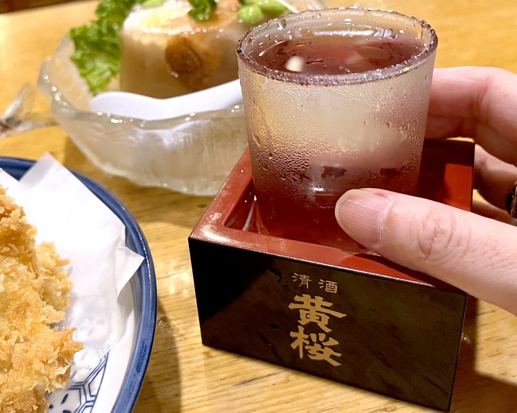 キ〜ンと冷やした「黄桜」に、ひえひえの冷やしおでんを合わせてみよう。