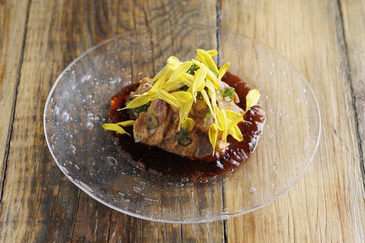 真鯛のあん肝和え。