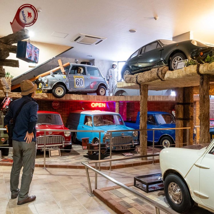 所狭しとクラシックミニを展示したミニミュージアム。