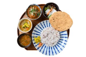 【散歩の達人】コーヒーの次は、カレーが来るぞ！（多分）