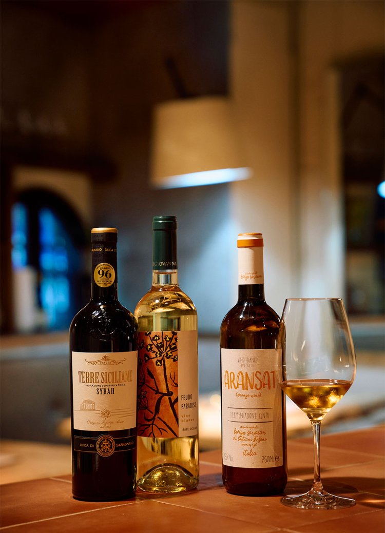 ワインはイタリア産を中心に70～80種を揃える。