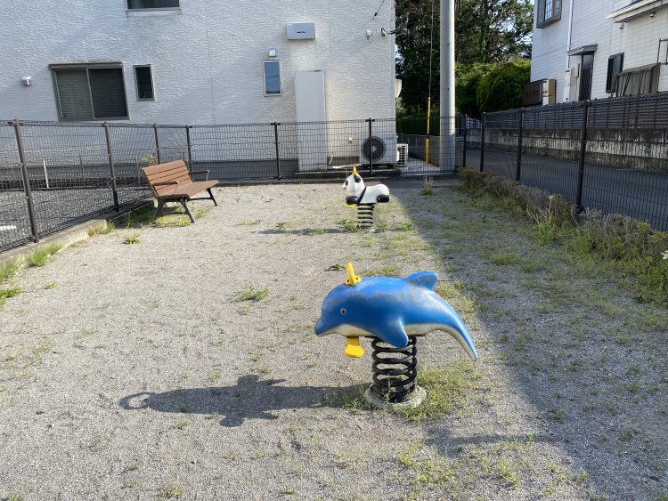 8D58319B-55C4-4D5B-B808-D8975AD8C4CE