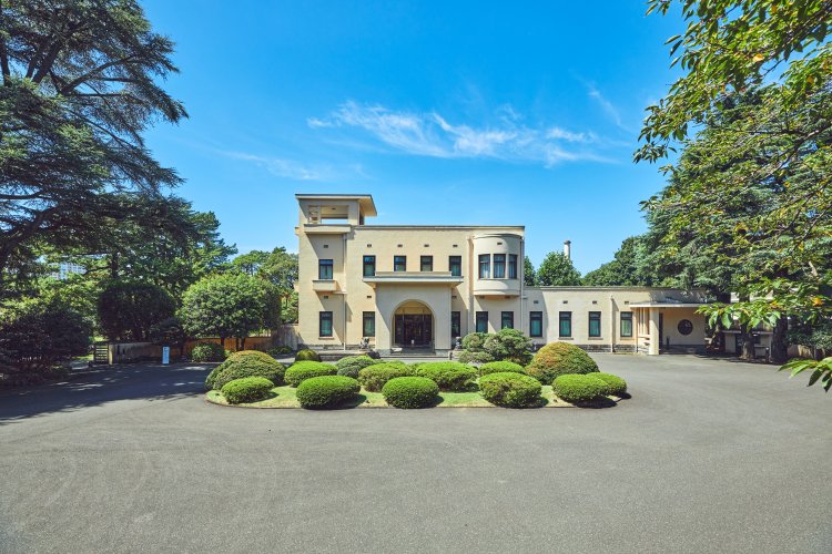 アール・デコの精華を積極的に取り入れられている本館。