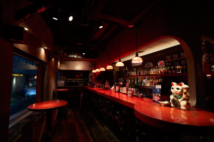 カワムラユキさんが経営するバー。（『しぶや花魁 OIRAN SHIBUYA』公式サイトより）