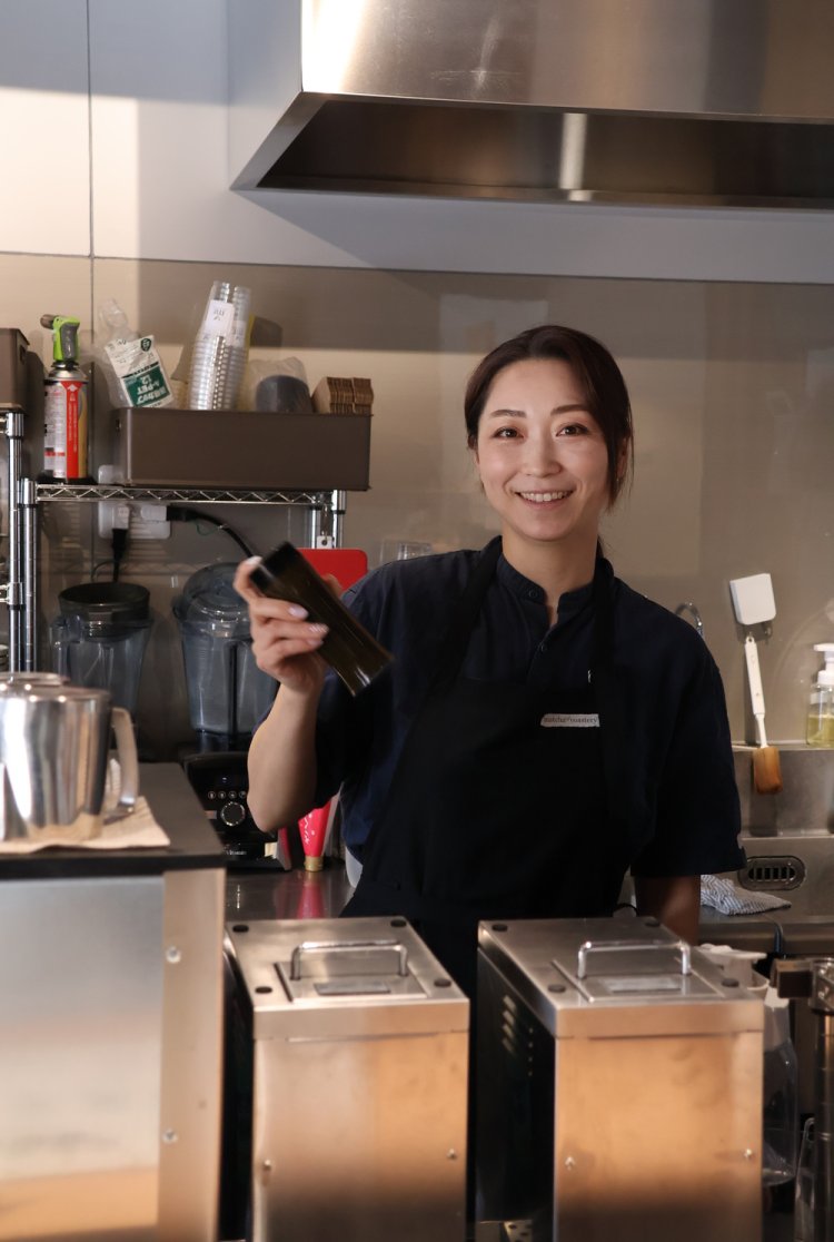 「スイーツも充実しています」とスタッフの井口佳名さん。