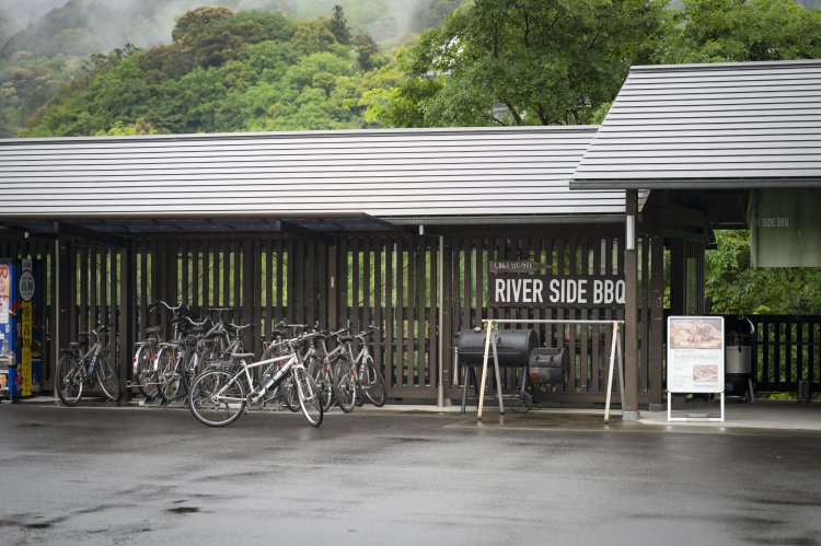 駅や『道の駅 よって西土佐』などで借りられる、りんりんサイクルを利用して沈下橋を訪ねてみよう。