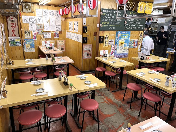 黒板に書かれている日替わりメニューもチェックだ！