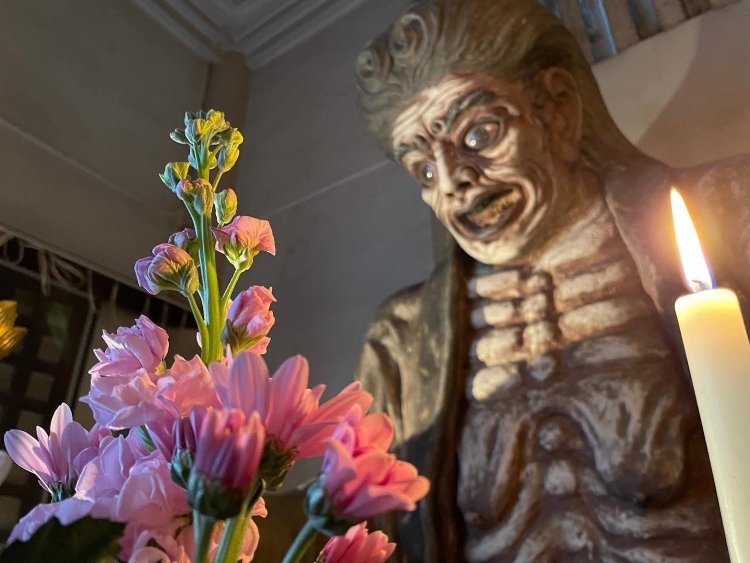 東京都新宿区「太宗寺」の奪衣婆像。