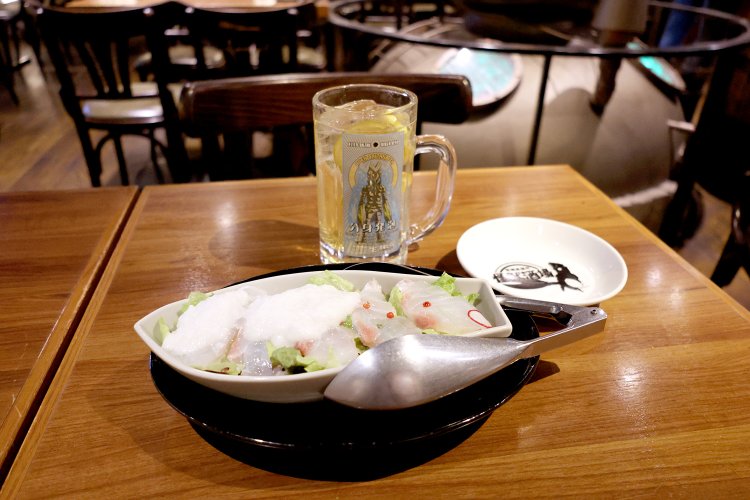 怪獣酒場 新橋蒸溜所（かいじゅうさかば しんばしじょうりゅうじょ）