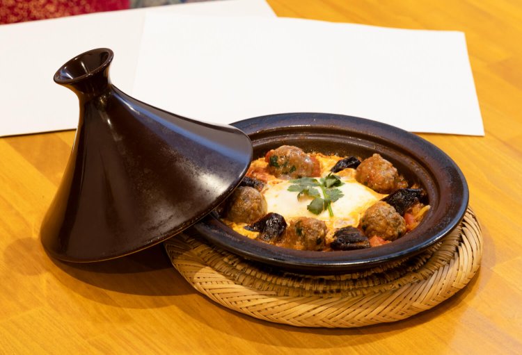 ミートボールとプルーンのタジン1700円。ミートボールの風味が最高！　ぜひ味わって！