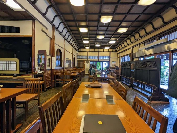 【酒場ナビ】小田原「だるま料理店」