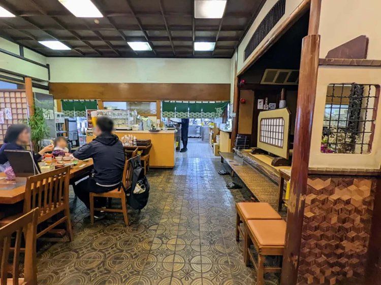 【酒場ナビ】小田原「だるま料理店」