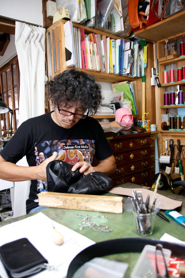 革工房は教室も盛況。