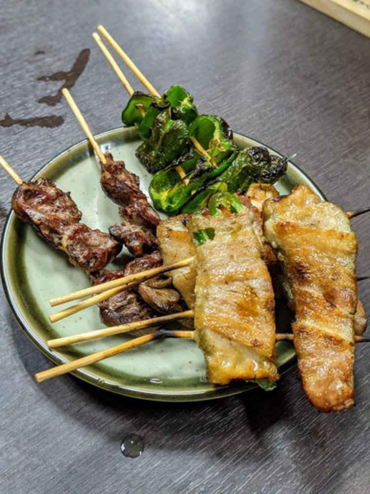 まだまだ終わらない焼き鳥たち。