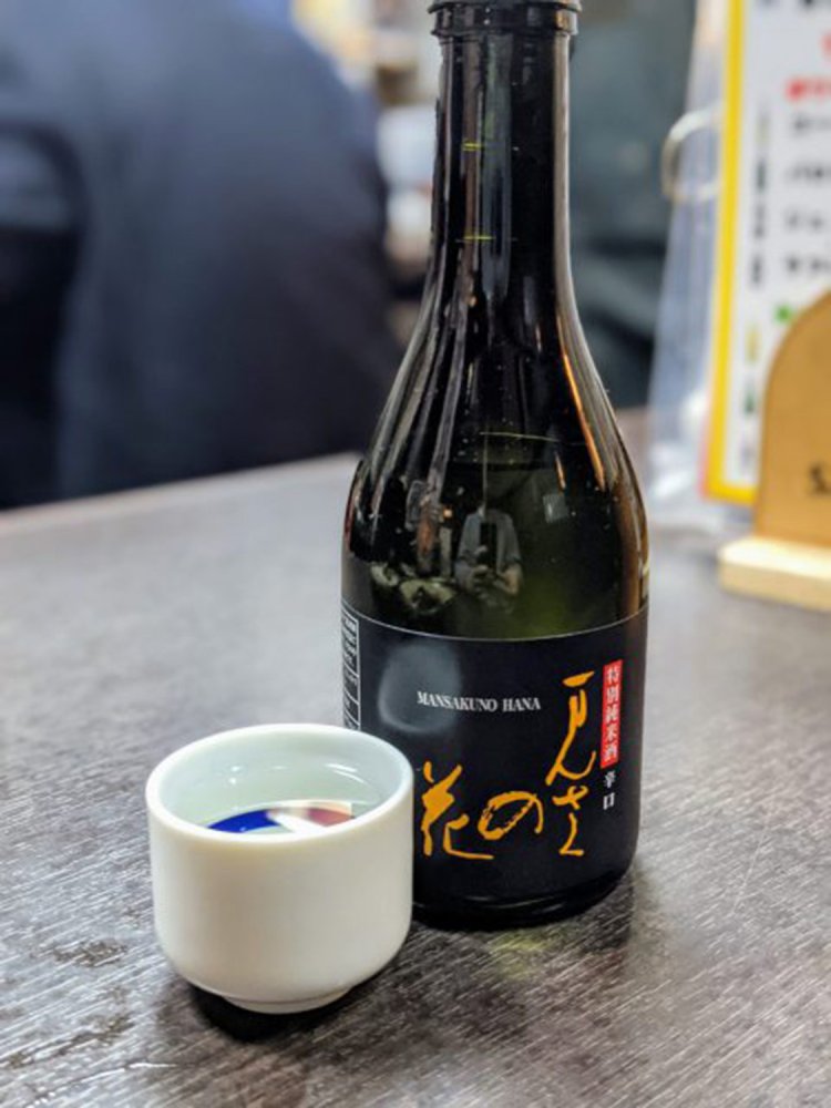 秋田の地酒「まんさくの花」で合わせる。