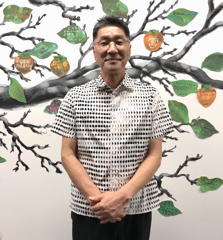 現代美術家・宮島達男氏。