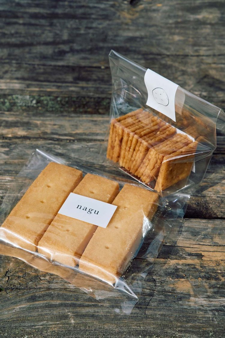 ショートブレッド380円、じゃがいも柚子胡椒（クラッカー）300円。