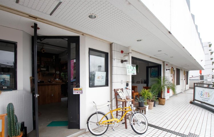 2階とは思えぬ開放感。