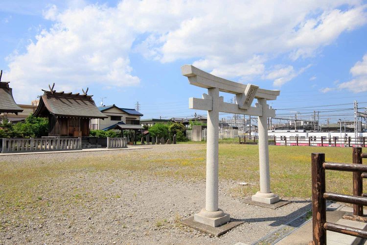 秋葉神社境内にある昆陽神社。江戸時代に幕張で甘薯栽培に尽力した青木昆陽が御祭神だ。