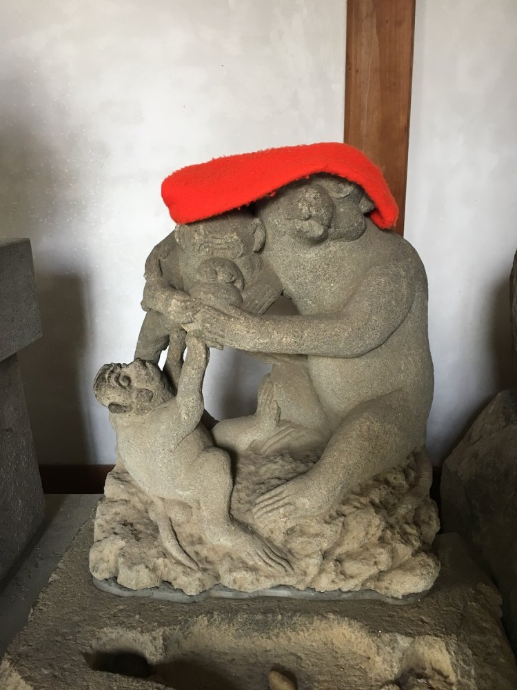 東京都杉並区「高円寺」の三猿。
