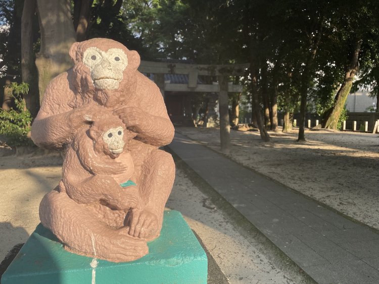 福岡県「清水日吉神社」の猿。
