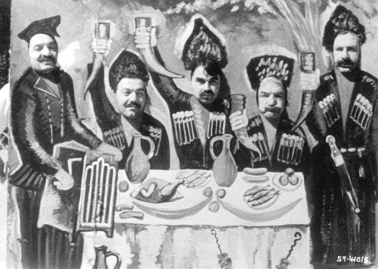 『落葉』オタール・イオセリアーニ監督／1966年／白黒／95分／ビターズ・エンド提供／ジョージア語版・日本語字幕。