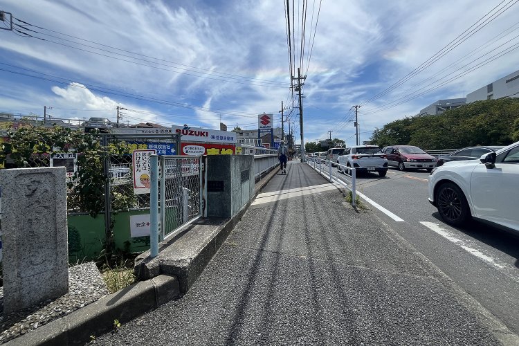 旧東海道と合流する五太夫橋。