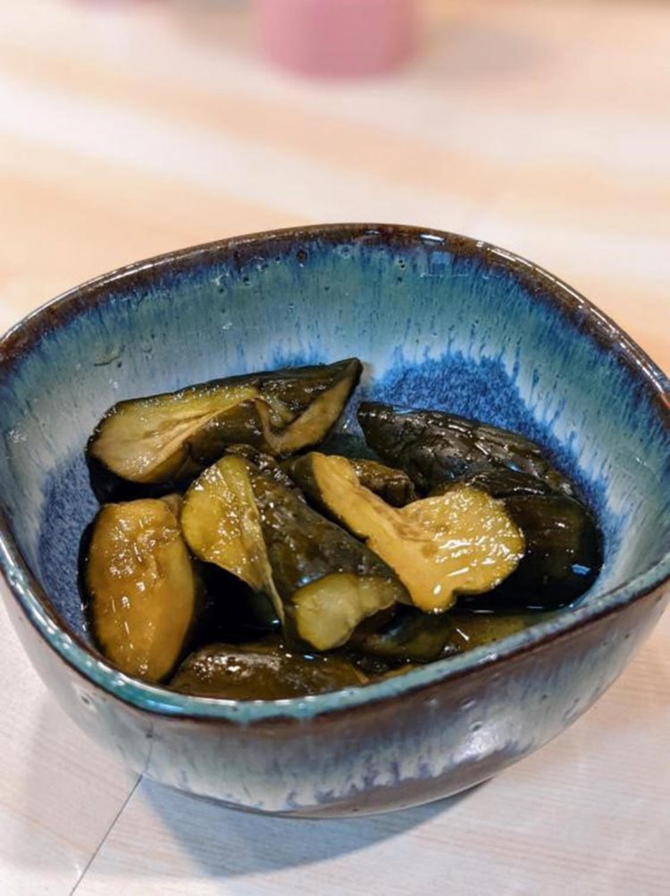 きゅうりの醤油漬け400円。