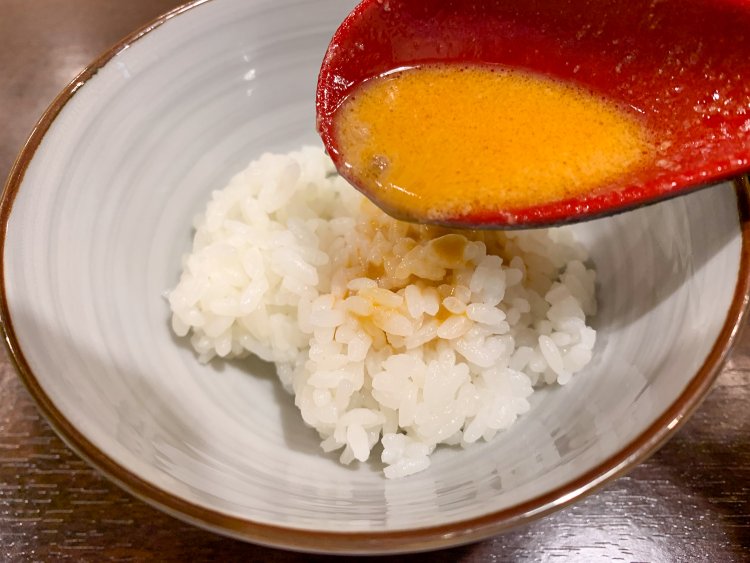 スープをご飯にかけちゃう喜び！