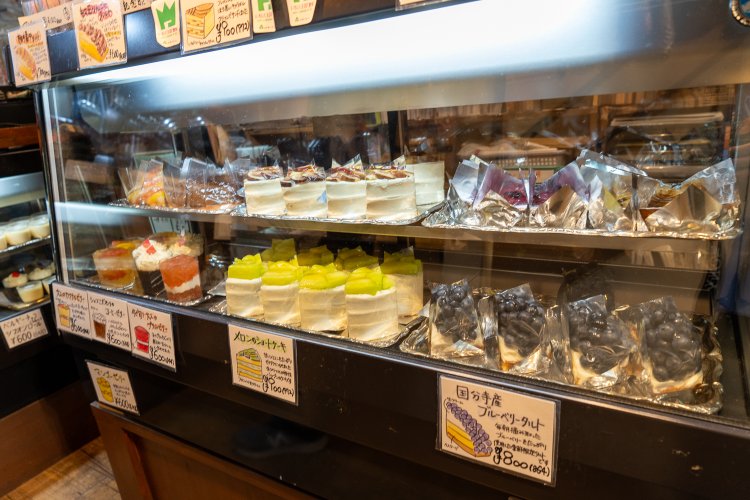 ケーキは1日に何度も作られる。