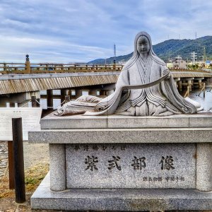 メタ構造がすごい！ 紫式部が物語を書いた理由もうかがえる、『源氏物語』の中の「物語」をめぐる応酬