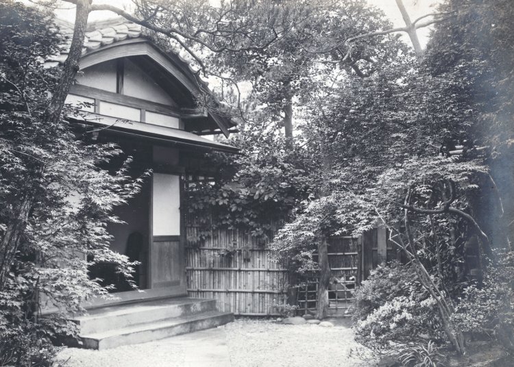 大久保の家の玄関（写真提供＝小泉家）。